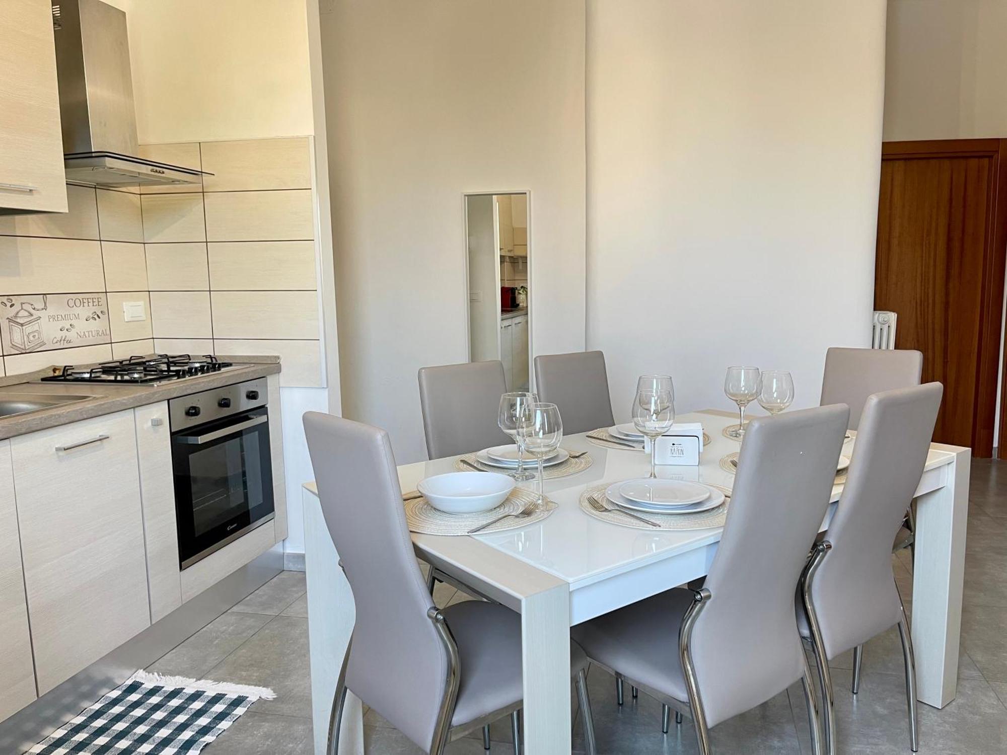 All'Apulia N'23 - Apartment With Parking Lecce Extérieur photo