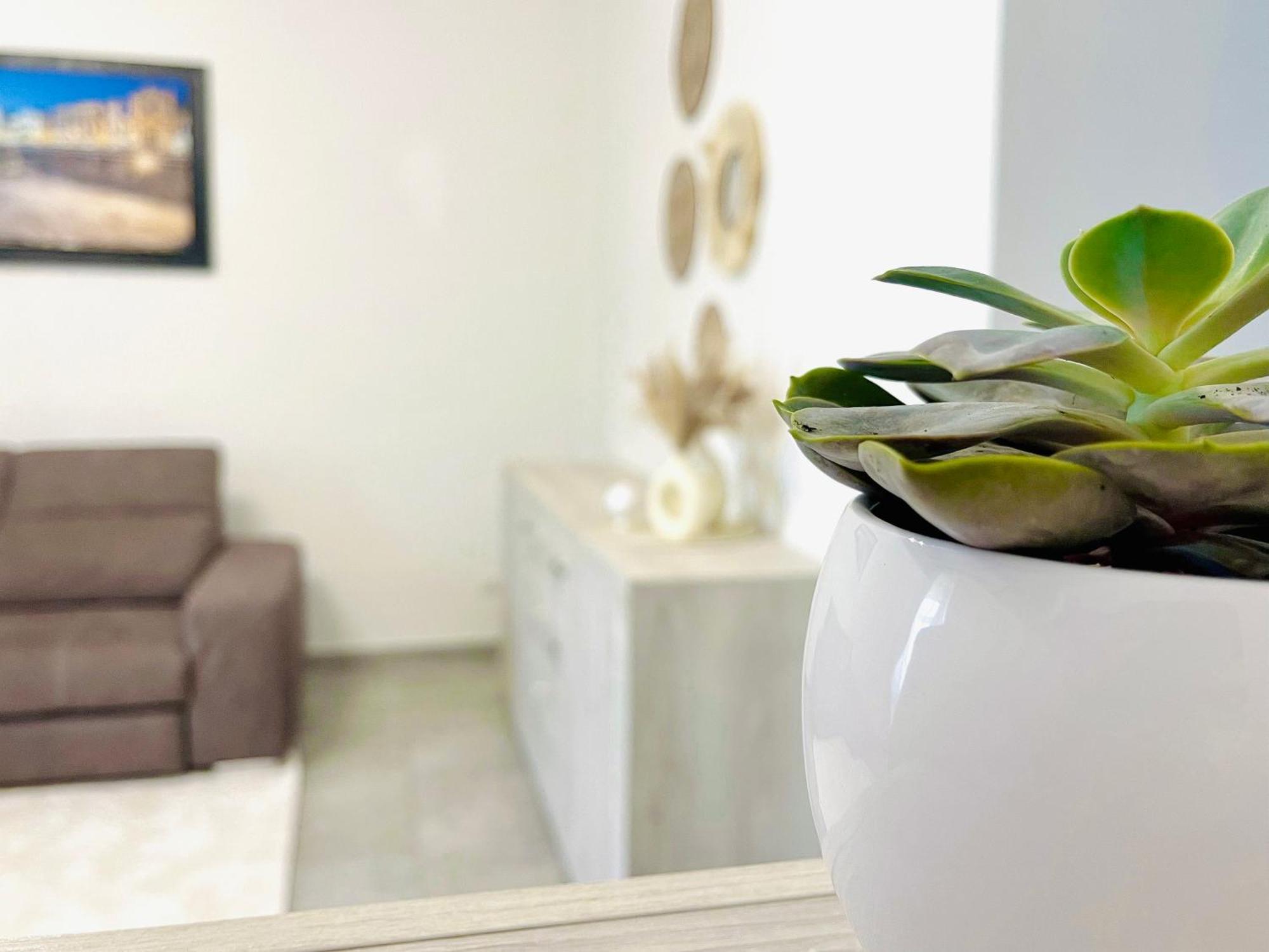 All'Apulia N'23 - Apartment With Parking Lecce Extérieur photo